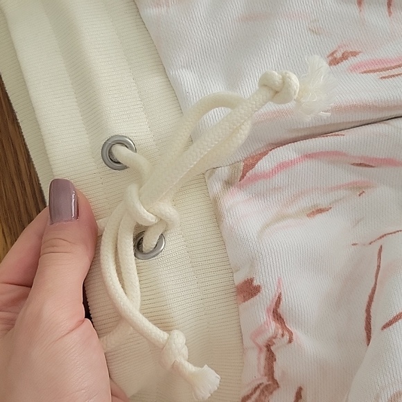 Champion Reverse Weave Shorts in "Marble Flow," Size M - Picture 5 of 10